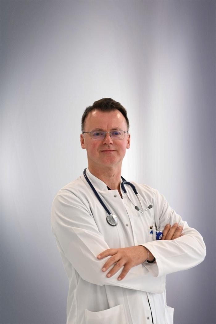 dr. Dario Djukic